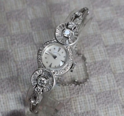 ВИНТАЖНЫЕ ЖЕНСКИЕ ПЛАТИНОВЫЕ И БРИЛЛИАНТОВЫЕ НАРУЧНЫЕ ЧАСЫ HAMILTON (2,00 карата VS/G) - Изображение 1 из 4
