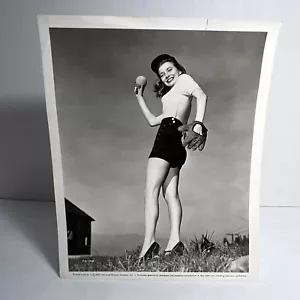 Peggy Dow 1951 imágenes universales película de béisbol película retrato promocional foto ¡RARO! - Imagen 1 de 20