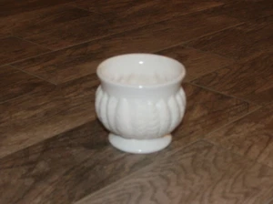 Vintage Randall Feather Wheat Milk Glass White Vase Planter Bowl Pencil Cup VG - Picture 1 of 4
