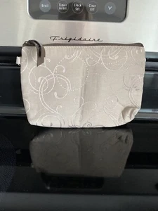 Thirty One Zipper Pouch Embossed Hampton Tan Swirl - Picture 1 of 6