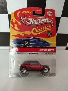 Hot Wheels Classics Series 5 2001 Mini Cooper #15/30 w/ Redline Wheels - Picture 1 of 5