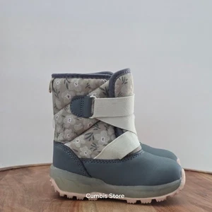 Carters Mädchen leuchtende Winter Schnee Stiefel Blumen Puffer grau rosa Größe 5 Kleinkind - Bild 1 von 9