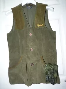 Gunmark Shooting Vest 38" with Gloves (S) Green Waistcoat Gilet - Picture 1 of 14