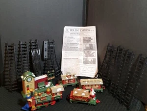 Nuevo Bright Holiday Santa's Fe Juego de Tren y Torre de Reloj - Imagen 1 de 13