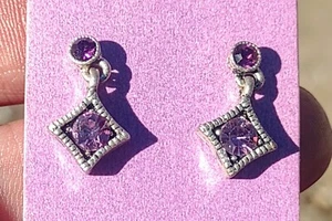 Pendientes colgantes pequeños vintage de 0,75" con estrás rosa tono plata - Imagen 1 de 3