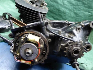 1981 Motor Suzuki RM 465 Cylinder 500 Crankshaft Connecting Rod Housing - Picture 1 of 24