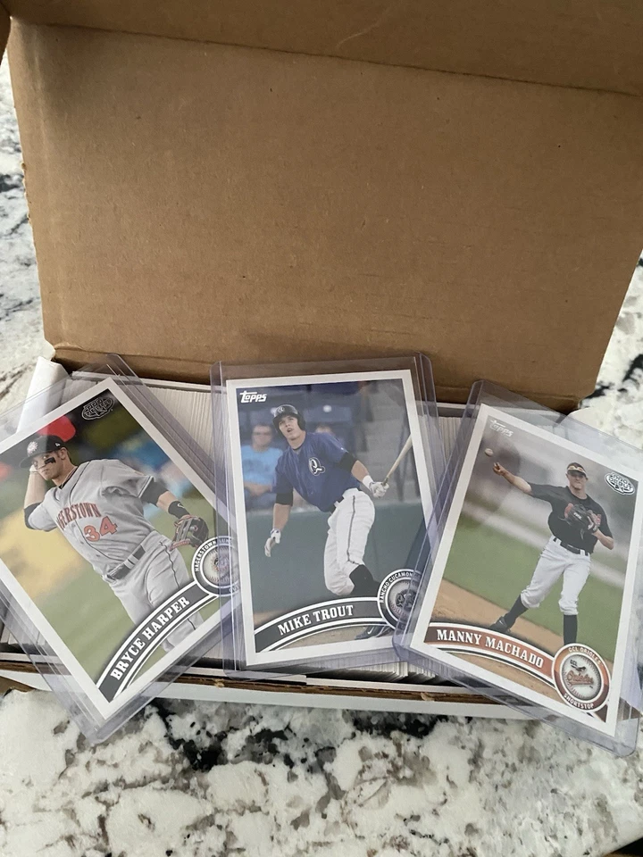 2011 Topps Pro Debut Complete Set 1 - 330  Baseball - Image 1 of 1