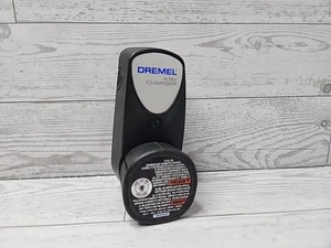 Dremel 760-01 Ladegerät & 755-01 Akku gebraucht. - Bild 1 von 3