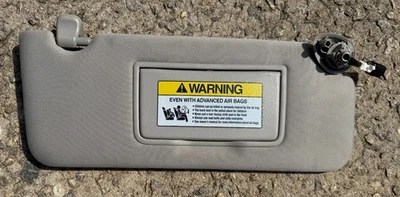 Acura TSX 2009-2014 lado del pasajero gris iluminado parasol derecho parasol OEM Foto 1 de 3