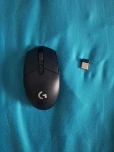 Logitech G305 Kabellose Lightspeed Gaming-Maus - Schwarz (910-005282) - Bild 1 von 4