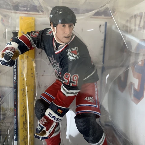 New York Rangers - McFarlane NHL Legends Series 3 Wayne Gretzky Variant - Sealed Cover