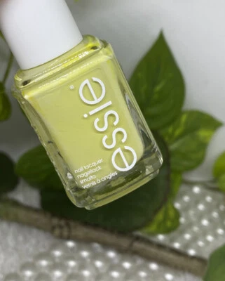 essie Nail Lacquer Nagellack 892 YOU‘RE SCENTSATIONAL lime gelb 13,5ml *neu* - Bild 1 von 3