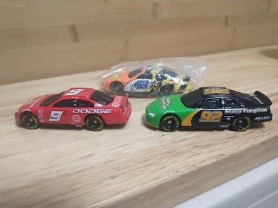 Unbranded lot of 3 NASCAR 1/64 diecast #43 Andretti #9 Elliott #92 Compton - Image 1 of 4