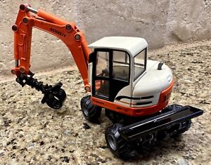 Schaeff Terex HML32 Crawler Excavator Siku#3527 Diecast Scale 1:50 Orange