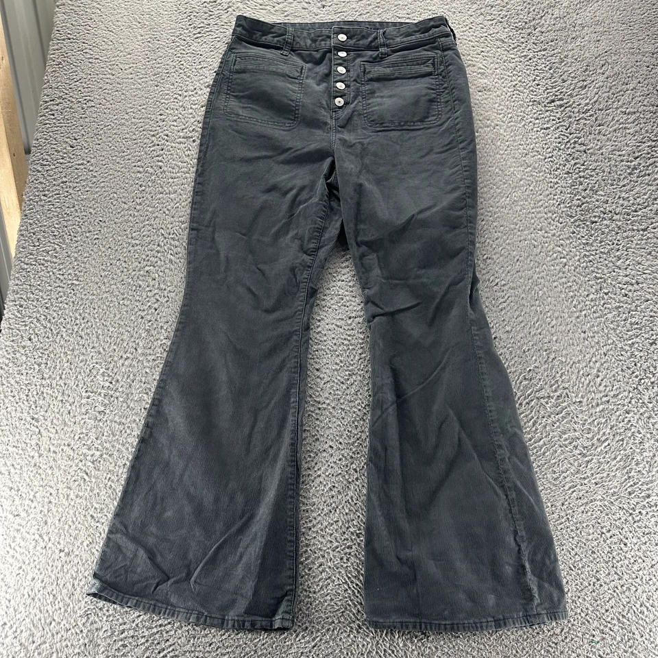 Pantalón para mujer American Eagle Outfitters 14 negro pana chino acampanado tiro alto Foto 1 de 4