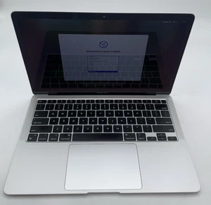 Apple MacBook Air 13" 2020 A2337 M1 3.2GHz 8GB DDR4 115GB SSD Argento Ottimo - Foto 1 di 9