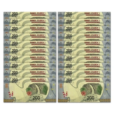 Madagascar 200 Ariary, 2017, Pick#98, Lot of 20 pcs, UNC - Image 1 of 2