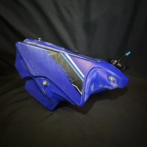 02-21 2020 YZ125 Gas Fuel Tank OEM Screw Cap Blue 1C3-24110-90-00 Yamaha YZ 125 - Picture 1 of 13
