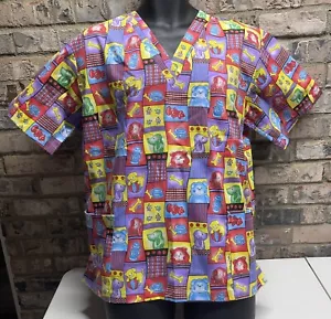 Wormen's Nursing Scrubs - Dog & Cat Pattern Top Size Small - New With Tags! - Picture 1 of 9