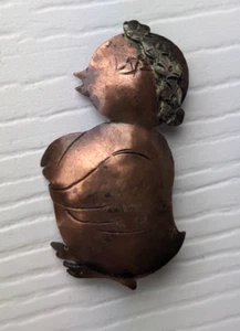 Vintage pin brooch copper chick spring chicken duck easter - Picture 1 of 4