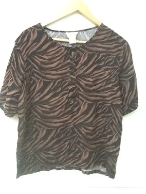 Camisa Top Mujer M Mediana JENNIFER MOORE Marrón Negro Estampado Animal Manga Corta Foto 1 de 3