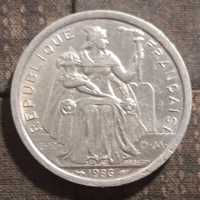 Rare Collectable French Polynesia 1 Francs Coin 1986 -23 mm J&M Tarantula - Image 1 of 4