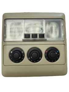 LAND ROVER L319 LR4 10-16 Rear Overhead Interior Dome Light w/Rear AC LR038071 - Picture 1 of 4