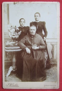 Orig. Foto di gabinetto albumina donna ragazza libro di preghiere Sluderno Alto Adige 1900 circa - Foto 1 di 7
