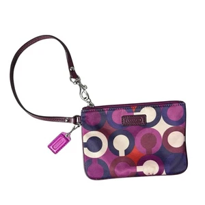 Coach Parker Bordeaux Multicolor Kunst kleiner Satin Handgelenktasche Anhänger Charm - Bild 1 von 2