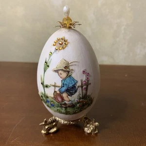Vintage Decorative Embellished Egg Brass Based - Picture 1 of 6
