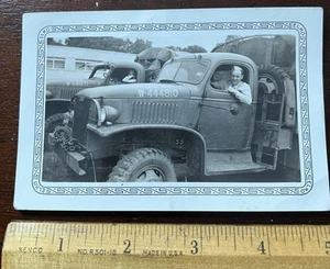 Vintage Photo, Soldiers  Transport Military Trucks, taken Alexandria City Park - Picture 1 of 2