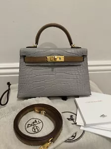 New 2024 Hermes Alligator Gris Perle & Kraft With Gold KELLY MINI HORSESHOE - Picture 1 of 14
