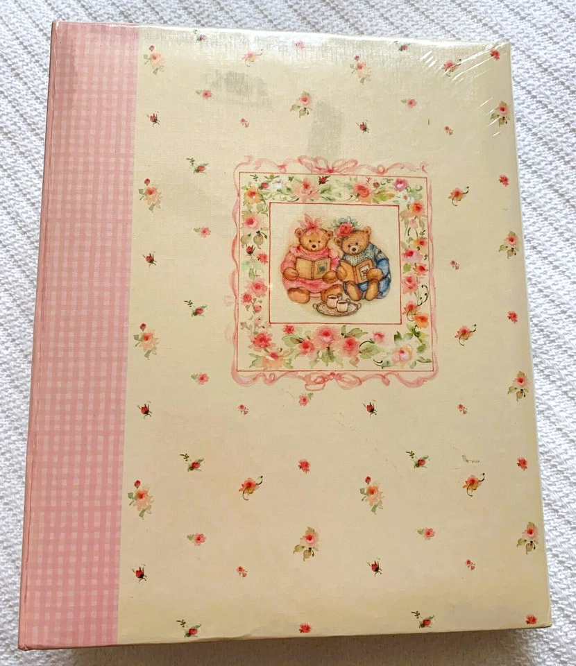 HALLMARK PHOTO ALBUM binder pink Mary Hamilton (?) & 70 refill pgs - Image 1 of 4
