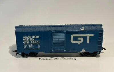 HO Scale Grand Trunk Western 88401 Train Box Car USED READ - Image 1 of 4