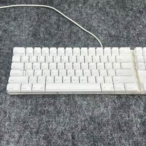 Genuine Apple A1048 English Wired Full Size USB Keyboard Number Pad Vintage - Picture 1 of 10