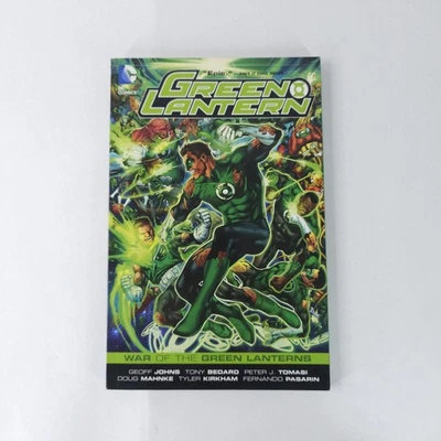 Libro TPB de novela gráfica de Linternas Verdes de DC Comics Green Lantern War of the Green Lanterns Foto 1 de 4