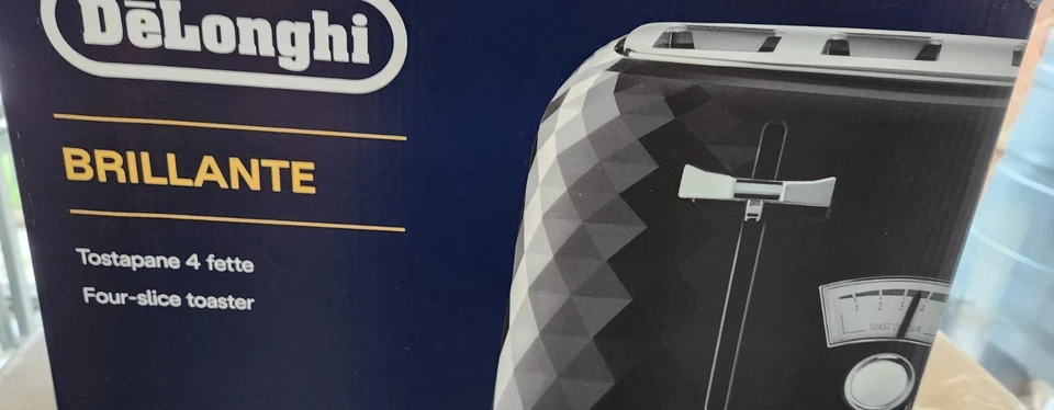 De'Longhi Brilliante Black  4Slot,Toaster - Image 1 of 4