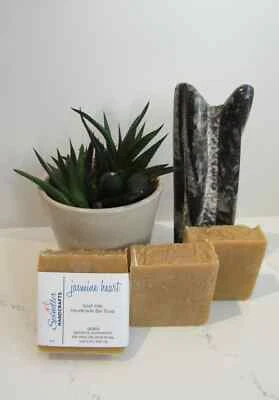 JASMINE HEART - Hidratante Hecho a Mano - Jabón en Barra de Arcilla de Leche de Cabra Casero con  4 oz Foto 1 de 3