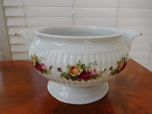 Royal Albert Fine China Old Country Roses Suppenterrine nur Boden Neu mit Etikett - Bild 1 von 4