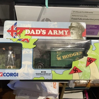 Corgi Diecast 18501 - Bedford O Series Van With Hodges Figure - Dad's Army - Image 1 of 4