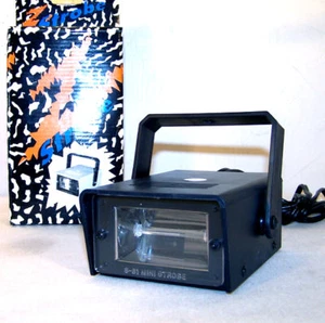 DELUXE SQUARE STROBE LIGHT dance stage party lights fun flashing supplies bright - Picture 1 of 1