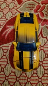 Original Hasbro Transformers Movie Deluxe Bumblebee Camaro Battle Damaged (Rare) - Picture 1 of 3