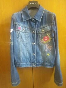 Giubbotto in jeans da bambina(ricamato)UNITED COLORS OF BENETTON - Foto 1 di 4