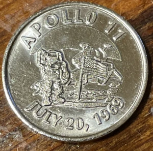 Moneda ficticia de juego vintage de la institución Smithsonian Apolo 11 20 de julio de 1969 (T3) - Imagen 1 de 3