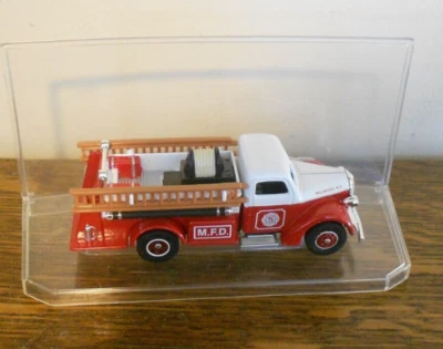 Corgi CS90015 1939 Ford V8 Pumper Millwood N.Y. Fire Department - Image 1 of 4