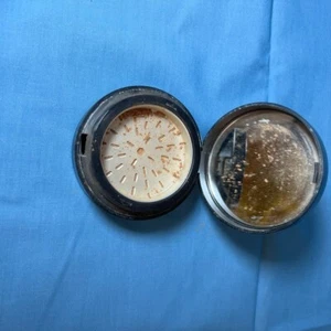 SMASHBOX Halo Hydrating Perfecting Powder 0.5 Oz Full Size Dark - Picture 1 of 4