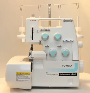 Overlock Nähmaschine Toyota Modell SL 3314  Modell SL 1 Serie - Bild 1 von 9
