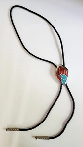 Corbata Bolo Vintage Garra de Oso Turquesa y Coral Cromo en Excelente Estado - Imagen 1 de 3