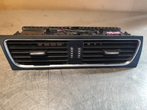AERATEUR CENTRAL AUDI A4 B8 8T1820951C - Picture 1 of 5