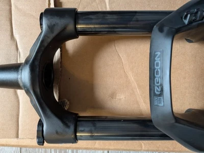 Rockshox Recon Silver RL 140mm Travel Tapered 42mm Offset 29er Boost MTB Fork - Image 1 of 4